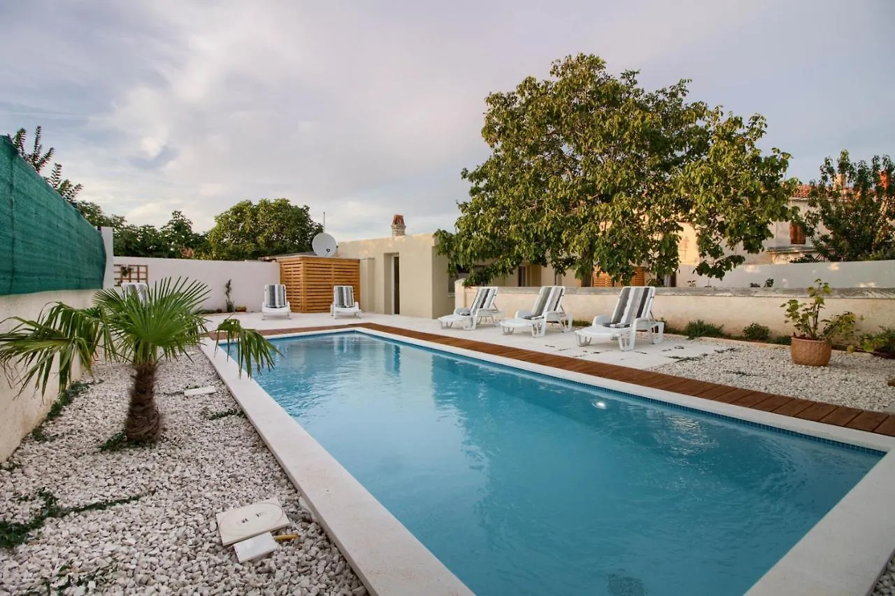 Wonderful Villa Antonici With Private Pool Near Pula - Wiibuk Liznjan